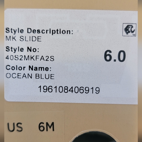 Michael Kors MK Slides - Picture 6 of 8